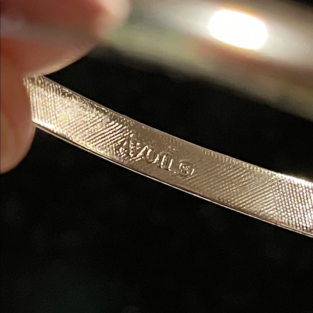 Avon “Avant” 70’s cuff bracelet size 6, new old stock - Picture 5 of 6